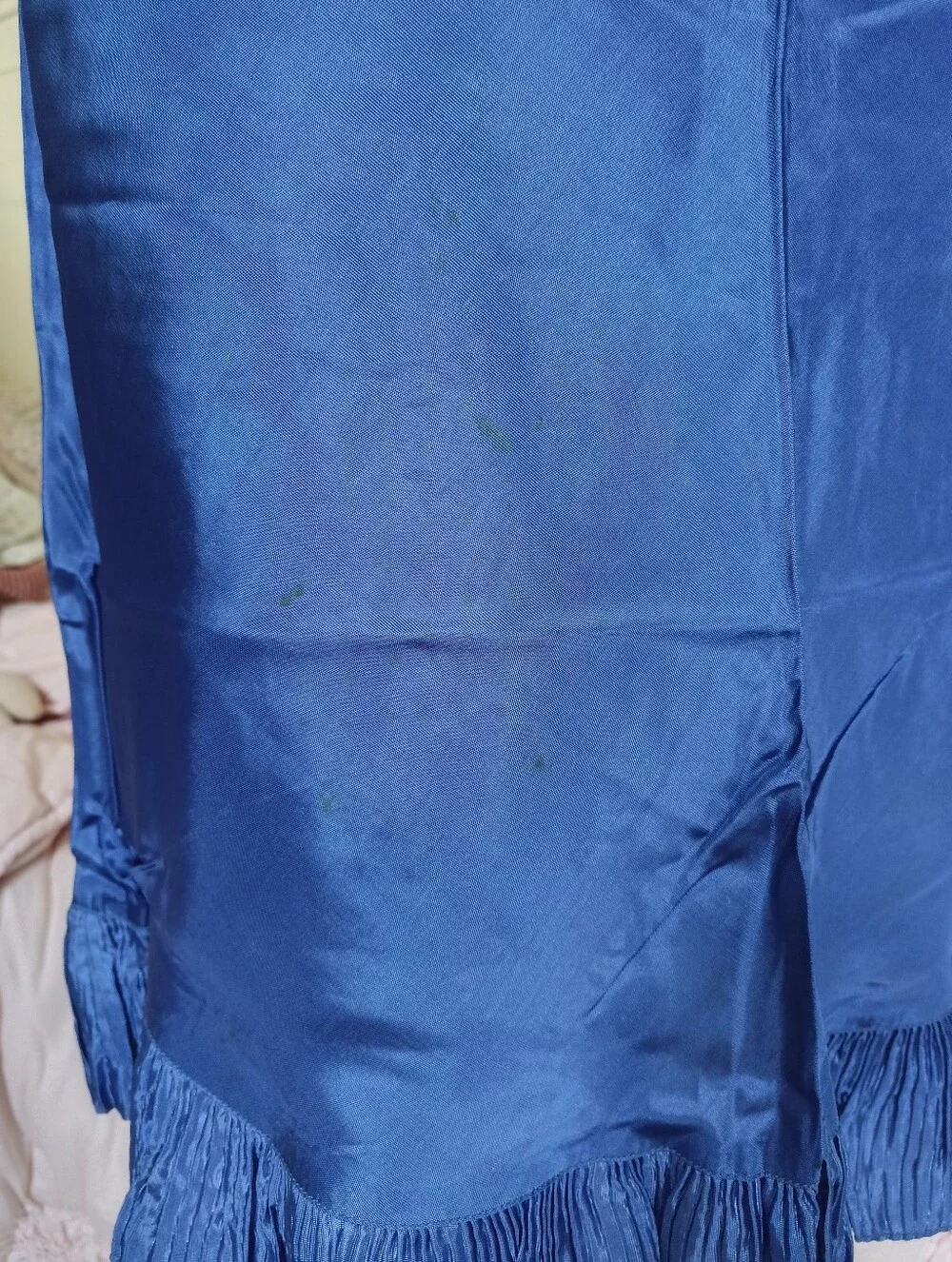 EXQUISITE ROYAL BLUE VINTAGE RAYON SLIP/ DRESS WITH CRYSTAL PLEATS. UNWORN! - Picture 16 of 17